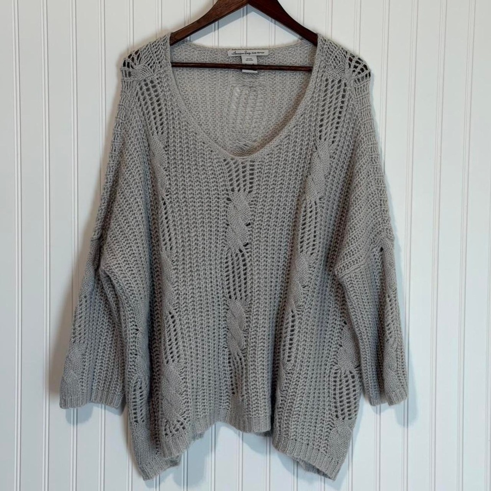American Rag Cie gray oversized chunky cable-knit open weave sweater (Size M)